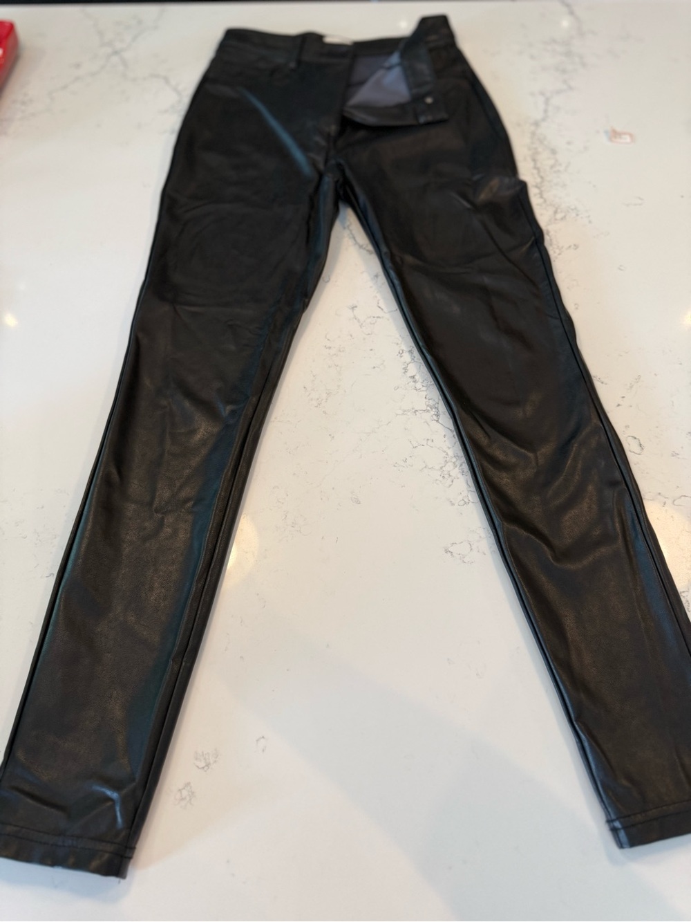 Wilfred (Aritzia) Black Faux-Leather Skinny Pants